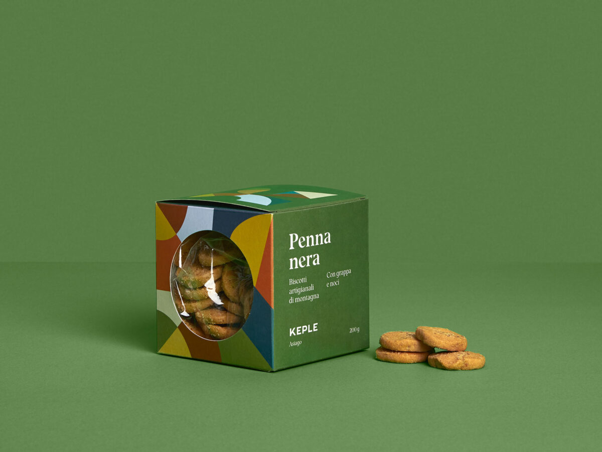 penna nera biscotti grappa e noci artigianali