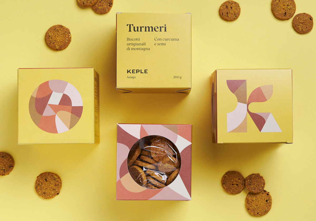 biscotti artigianali turmeri con curcuma e semi